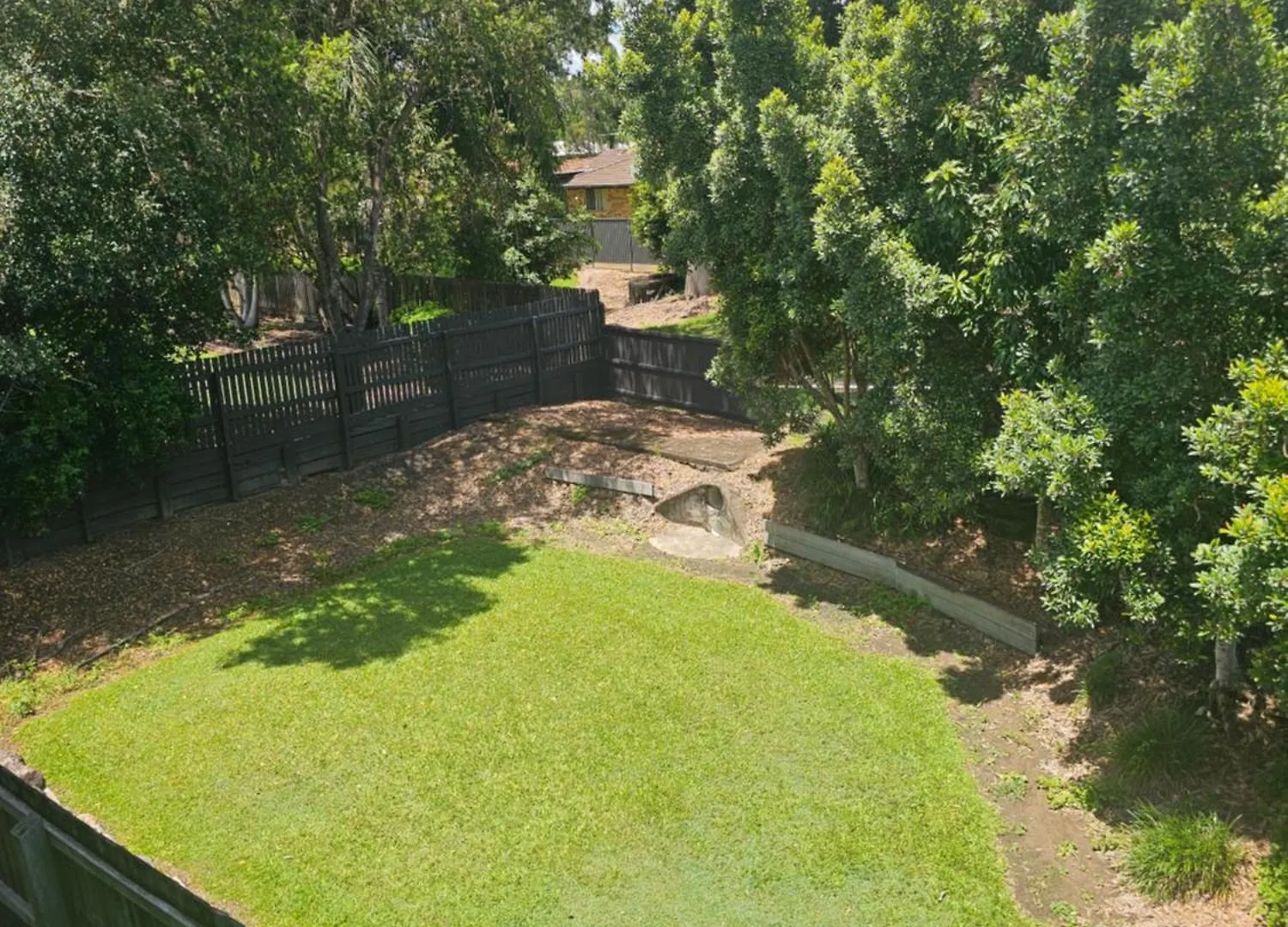 Kallangur 3 Bedroom Townhouse 0*,